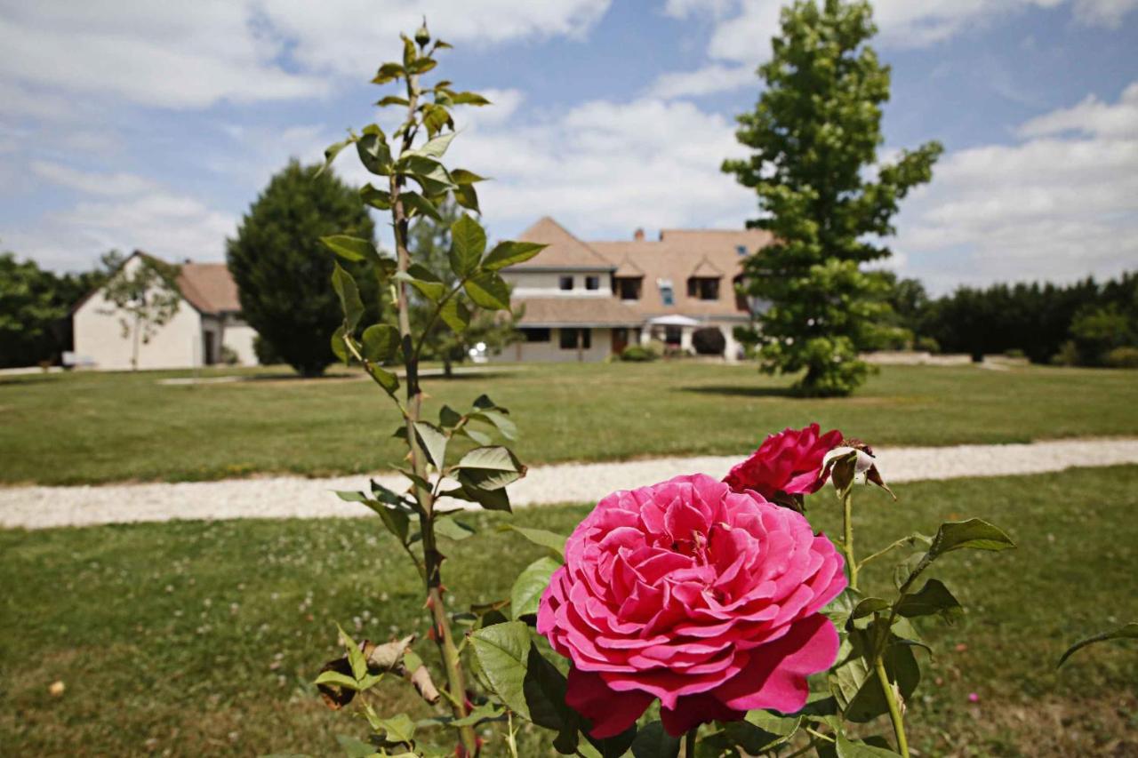 Le Clos Leonard Amboise Exterior photo